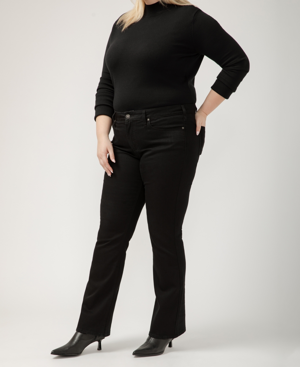 SILVER JEANS CO. PLUS SIZE SUKI MID RISE CURVY FIT BOOTCUT JEANS 