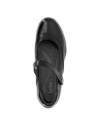 Women's Tess Round Toe Flats