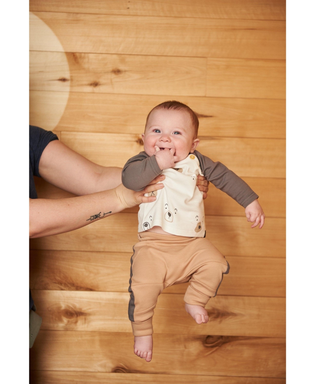 Deux par Deux Baby Boys Baby Organic Cotton Top With Pant Set Nougat With Printed Bears Face - Nougat with printed bears face