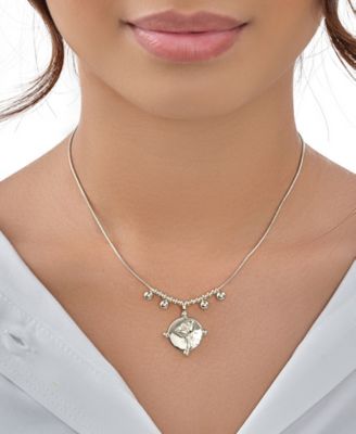 Women's Fleur Pendant Necklace