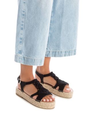 Women's Flat Sandals