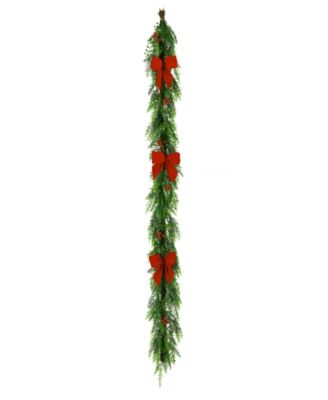 Christmas Classic Garland, 6 feet.