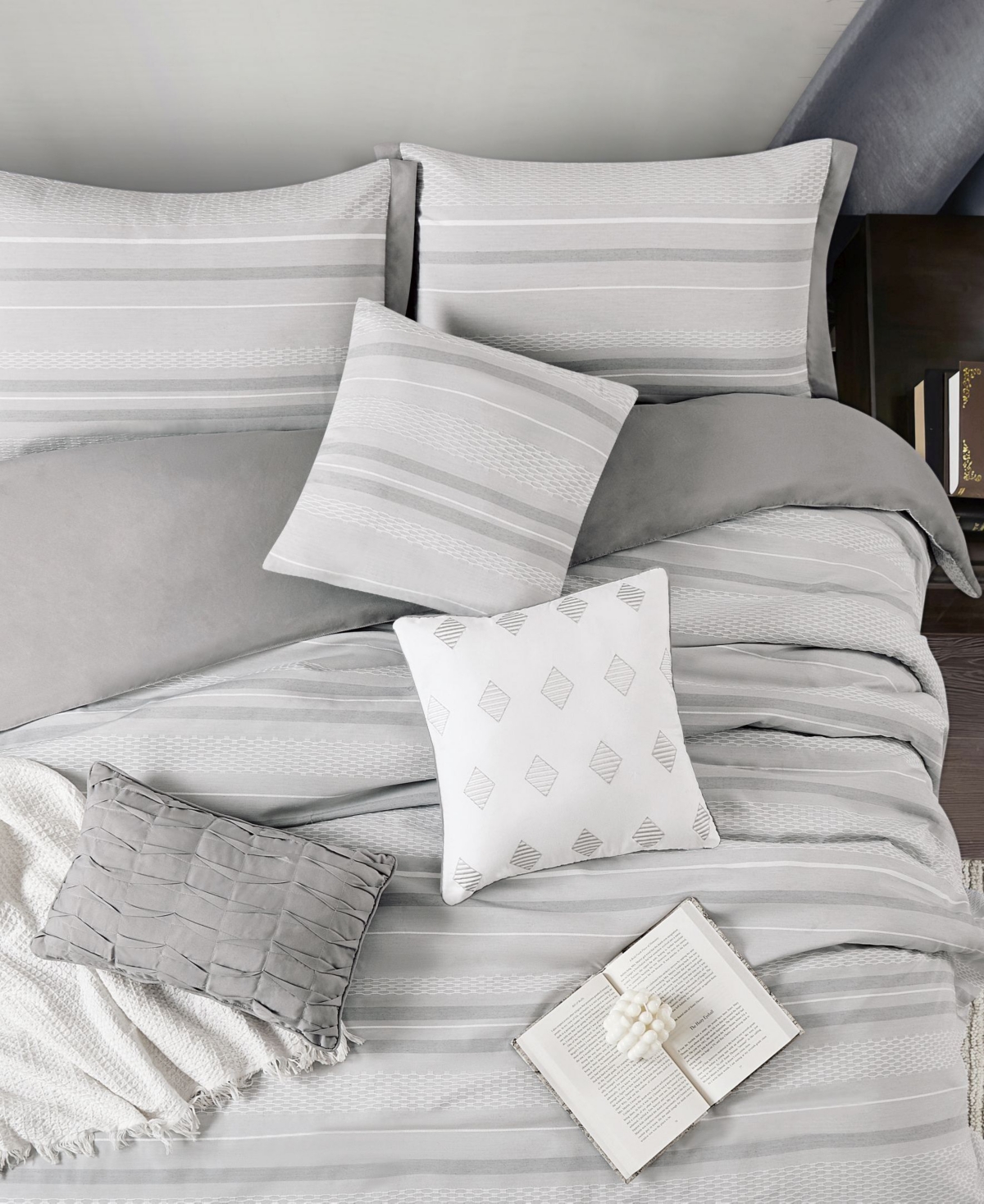 Stratford Park Gamla Stripe 7-Pc. Comforter Set, King