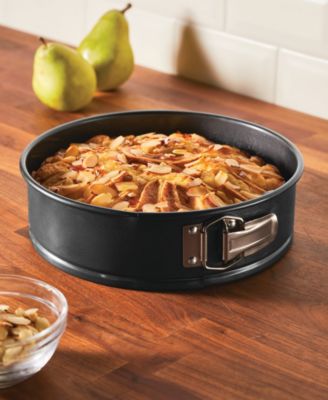 Bake with Mickey Mouse 9-Inch Springform Pan