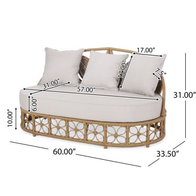 Wicker Outdoor Daybed With Pillows