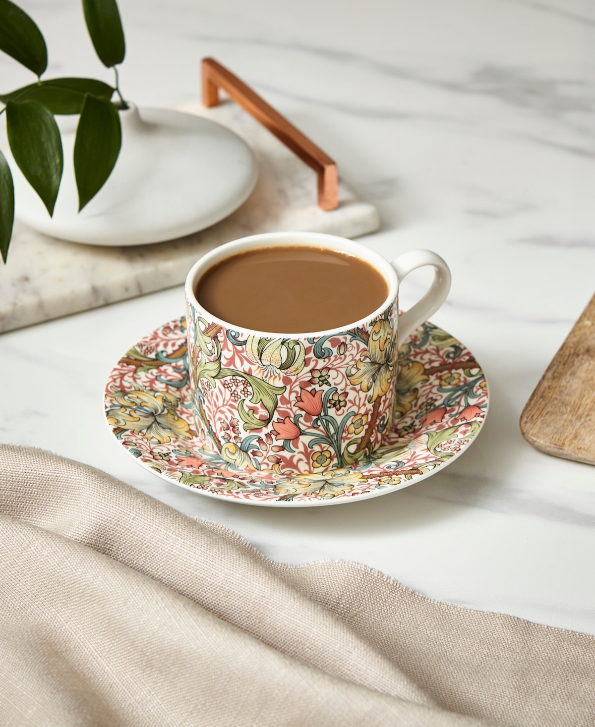 Spode Morris & Co. Teacup Saucer Set