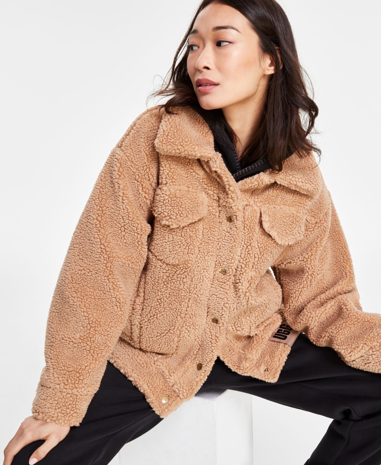 Женская куртка UGG Frankie Sherpa Fleece Trucker, цвет: Верблюжий коричневый — фото 3