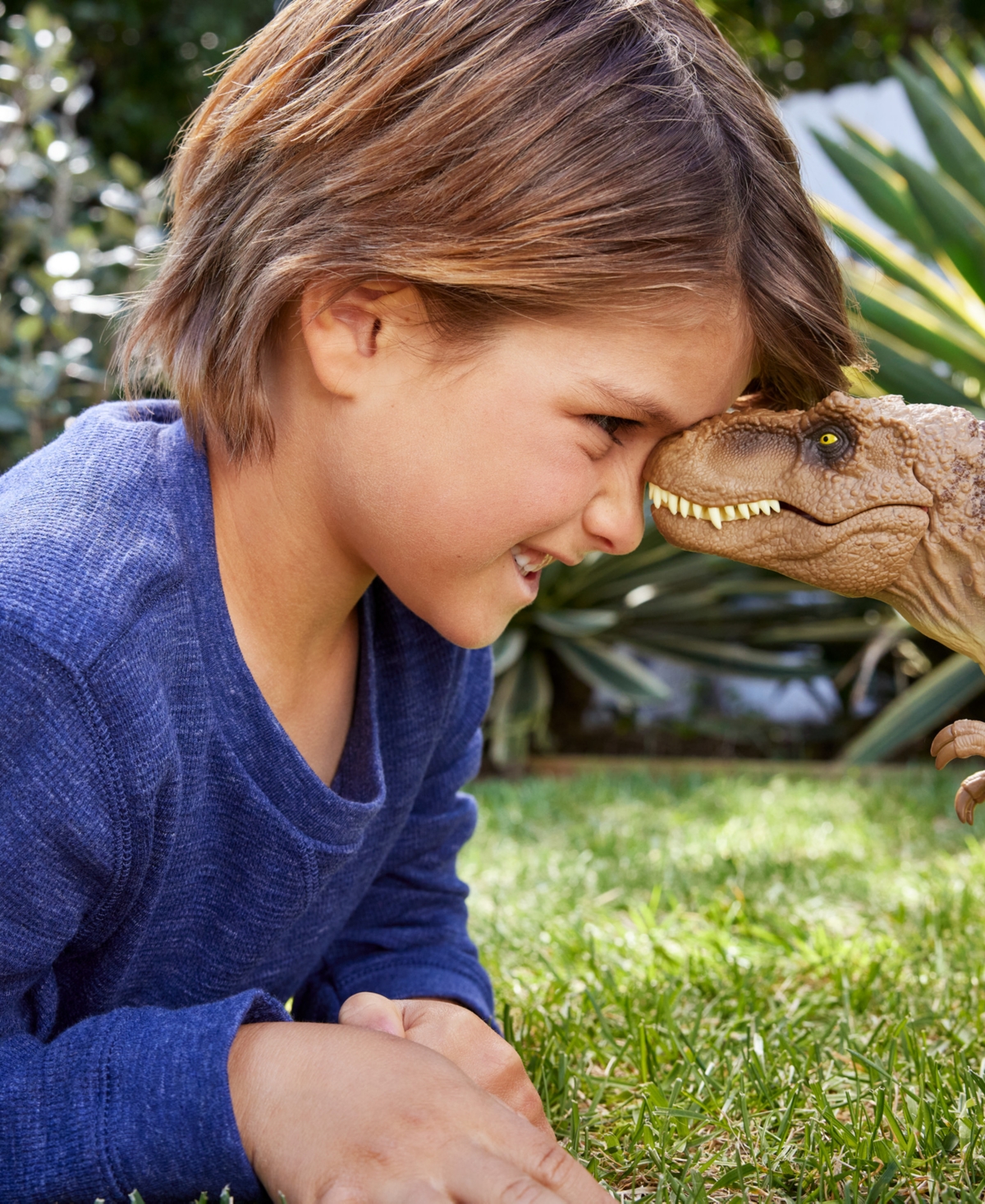 JURASSIC WORLD ALL-OUT ATTACK TYRANNOSAURUS REX 