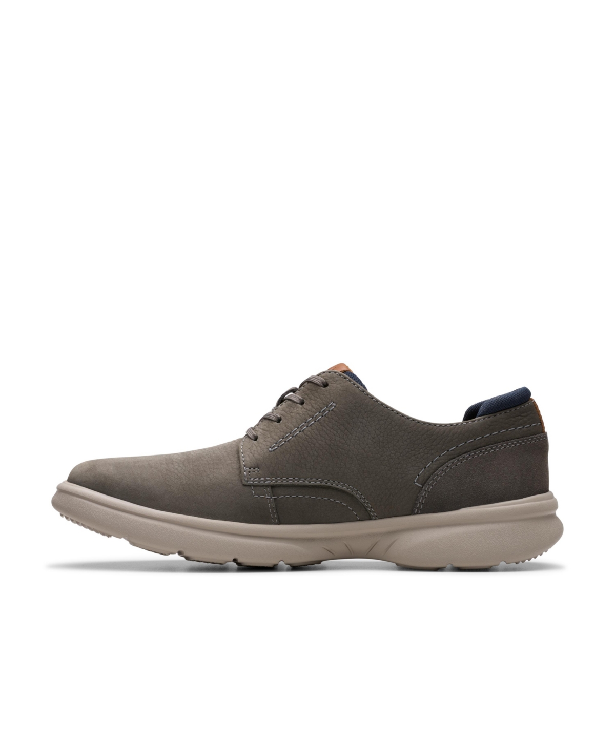 Clarks Men's Bradley Plain Shoes In Navy Nubuck In Navy Nubuck