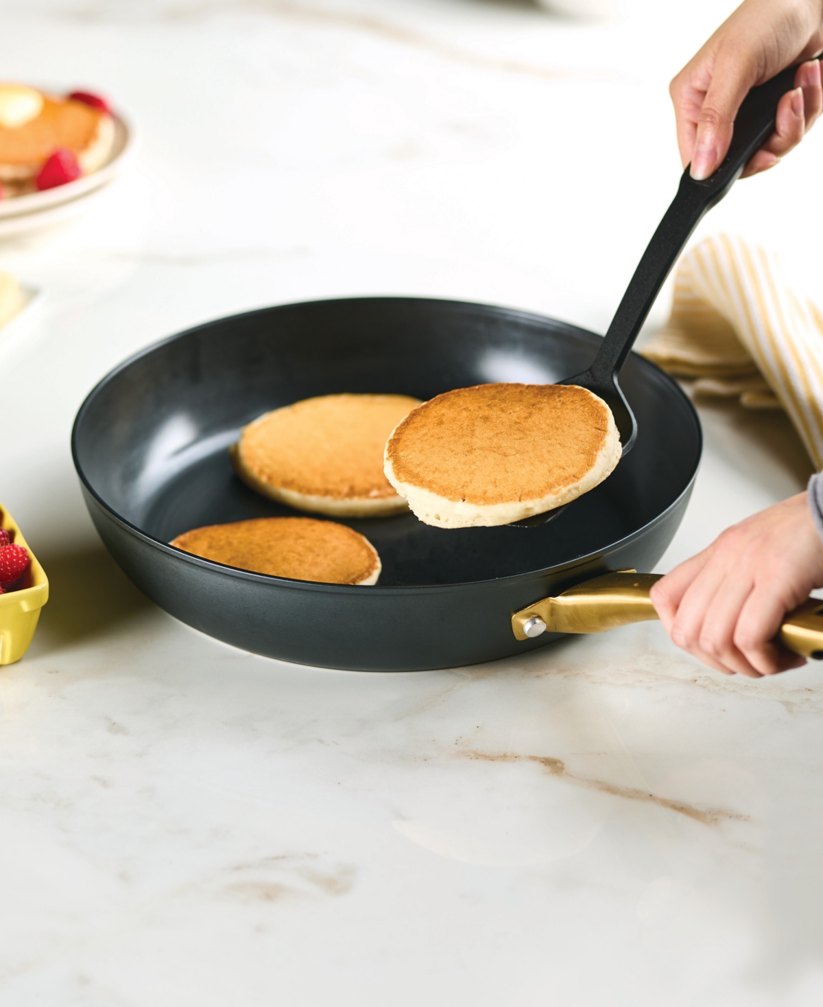 Farberware Forged Induction 12.25-inch Frying Pan In Black