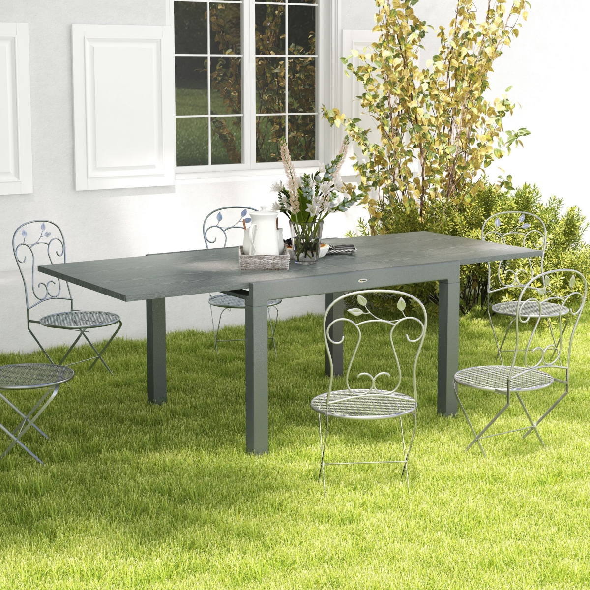 Outsunny Extendabl Outdoor Dining Table, Aluminum Frame Garden Table, Gray