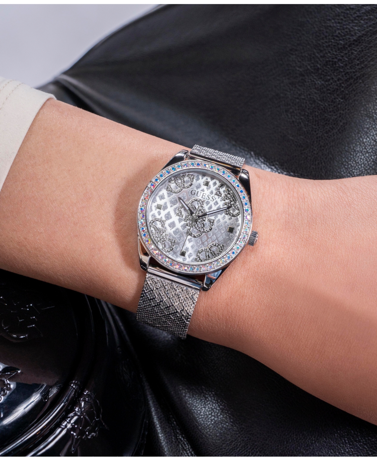 Guess Women's Analog Silver Mesh Watch 32mm In Silver
