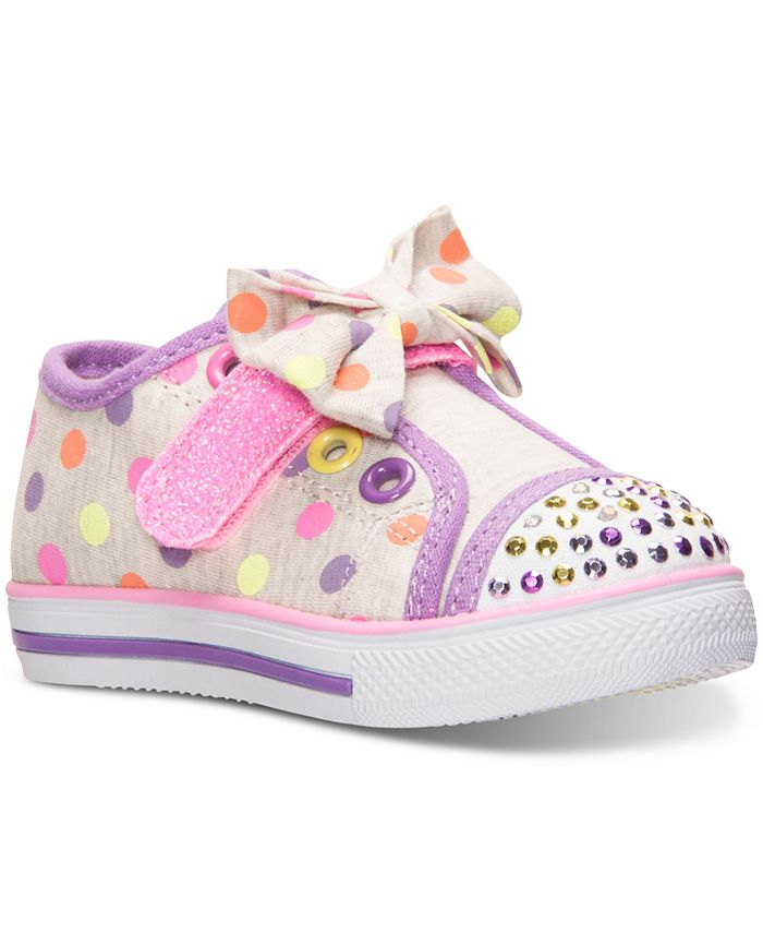 Twinkle toes shop chit chat