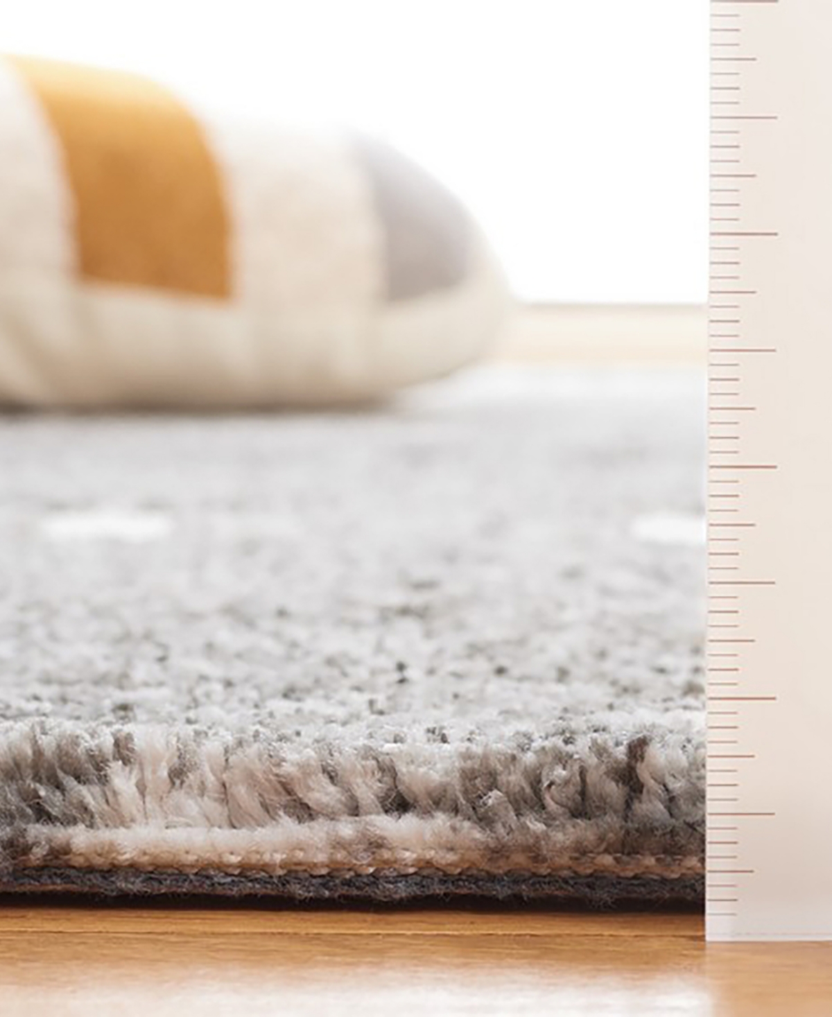 Safavieh Audrey AUD105A 4'x6' Area Rug -Gray