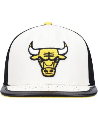 Men's White/Yellow Chicago Bulls Day One Snapback Hat