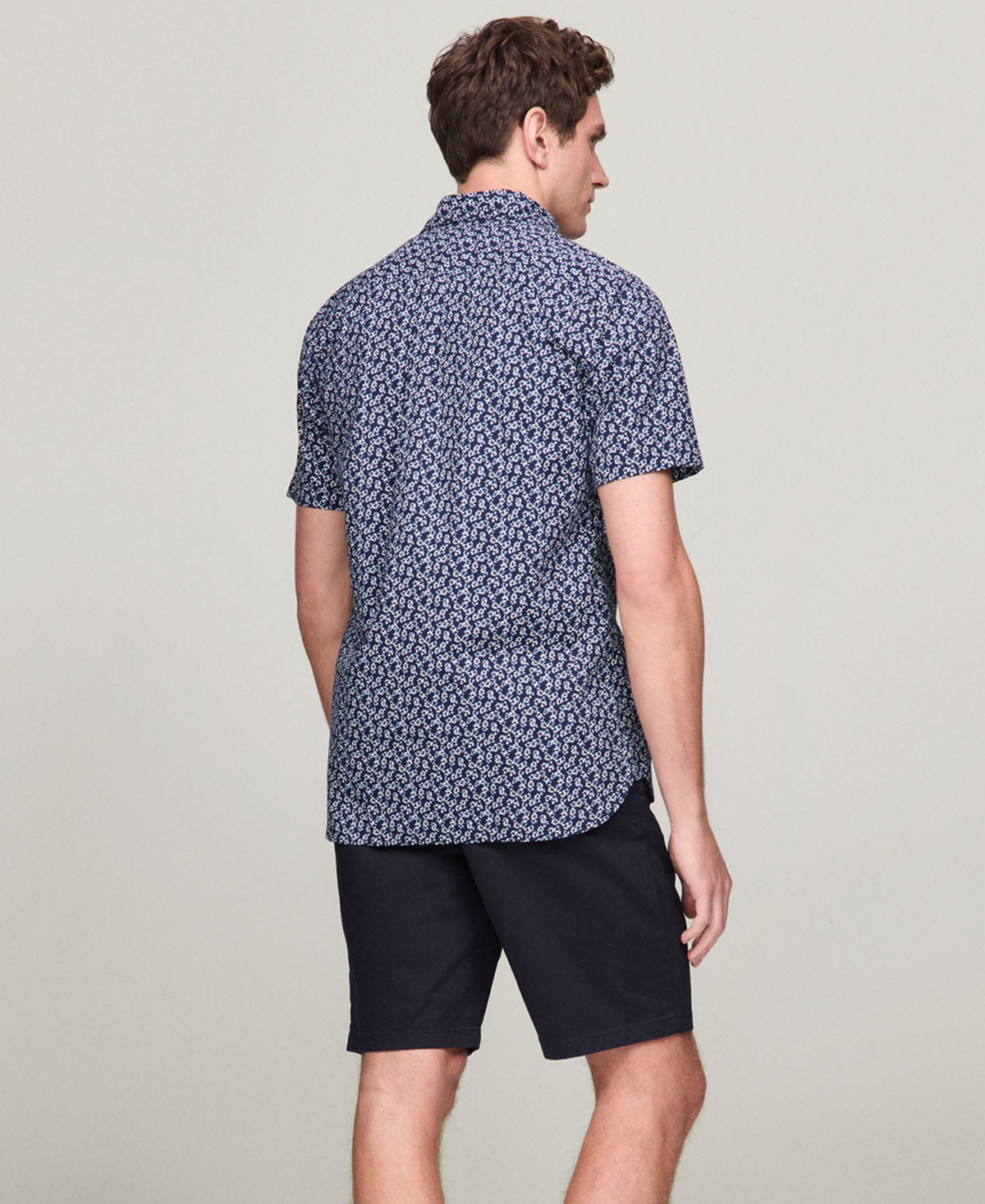 Tommy Hilfiger Men's Short Sleeve Button-Front Floral Print Poplin Shirt -/ Optic White / Multi