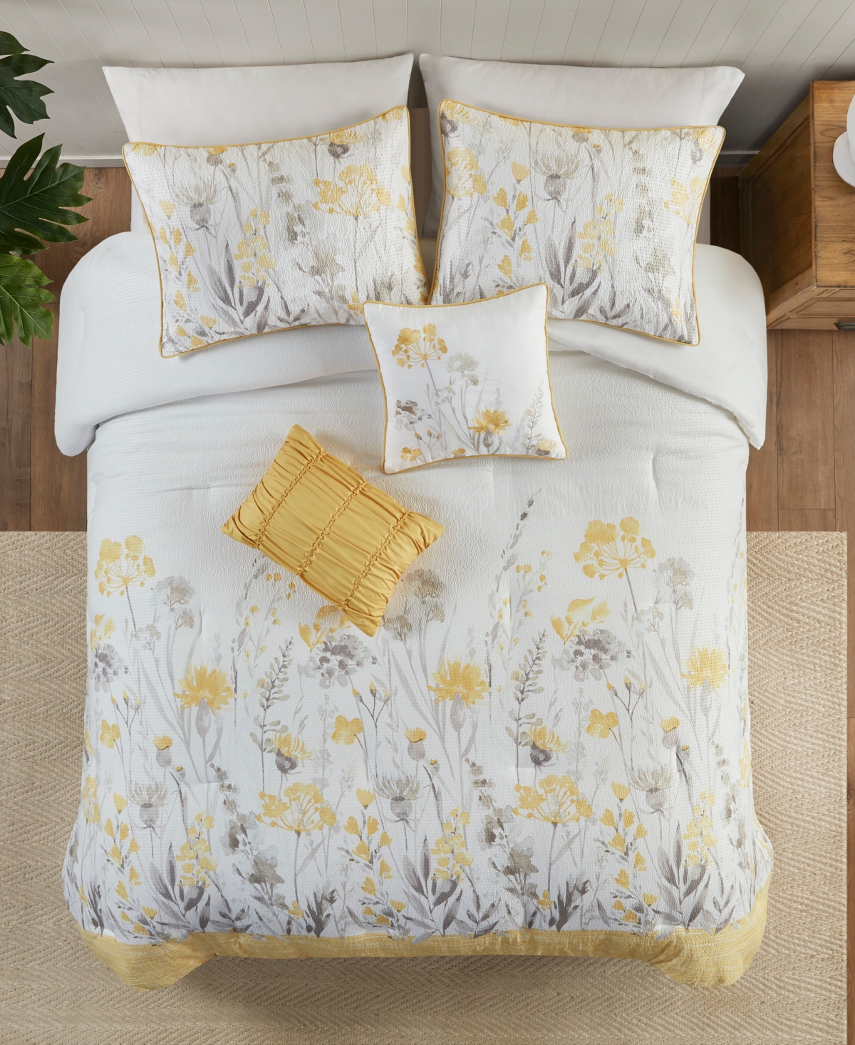 Madison Park Prairie Seersucker 5-Pc. Comforter Set, King/California King