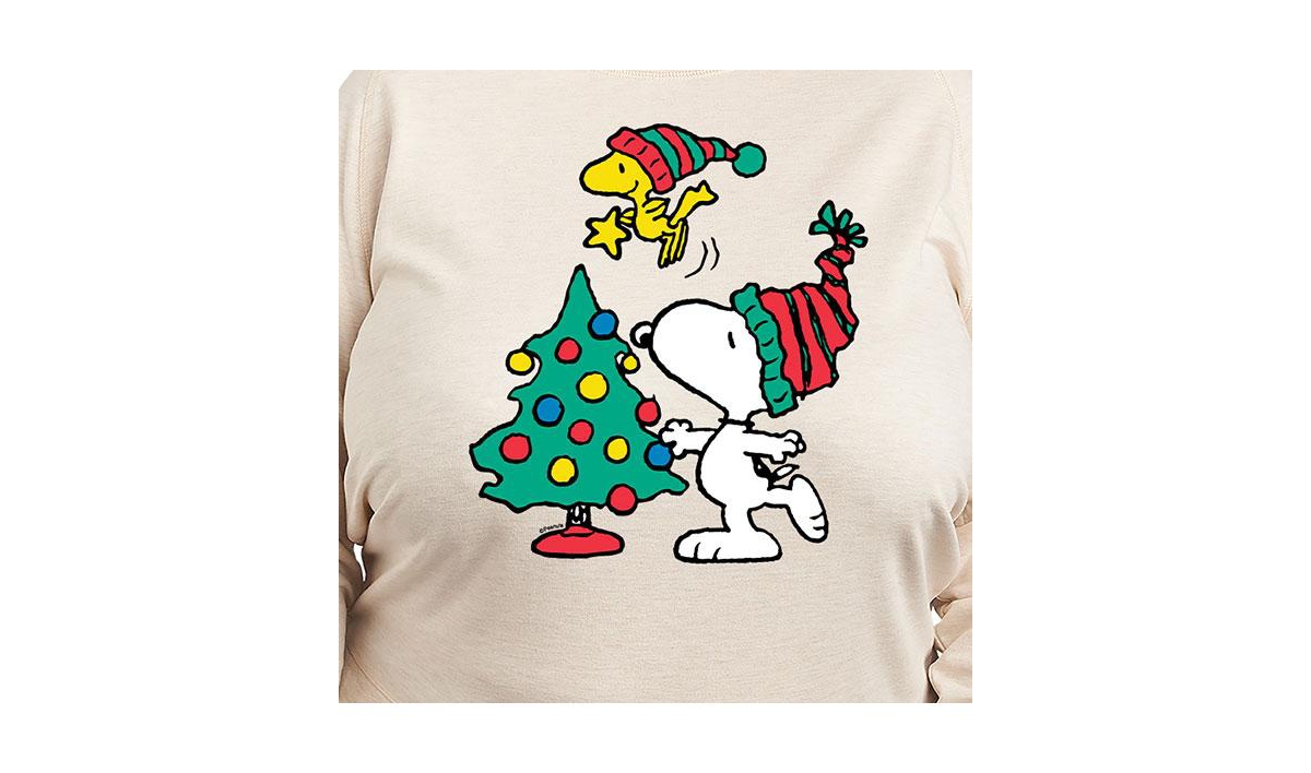 Hybrid Apparel Plus Size Peanuts Holidays Graphic Pullover T-shirt -Khaki