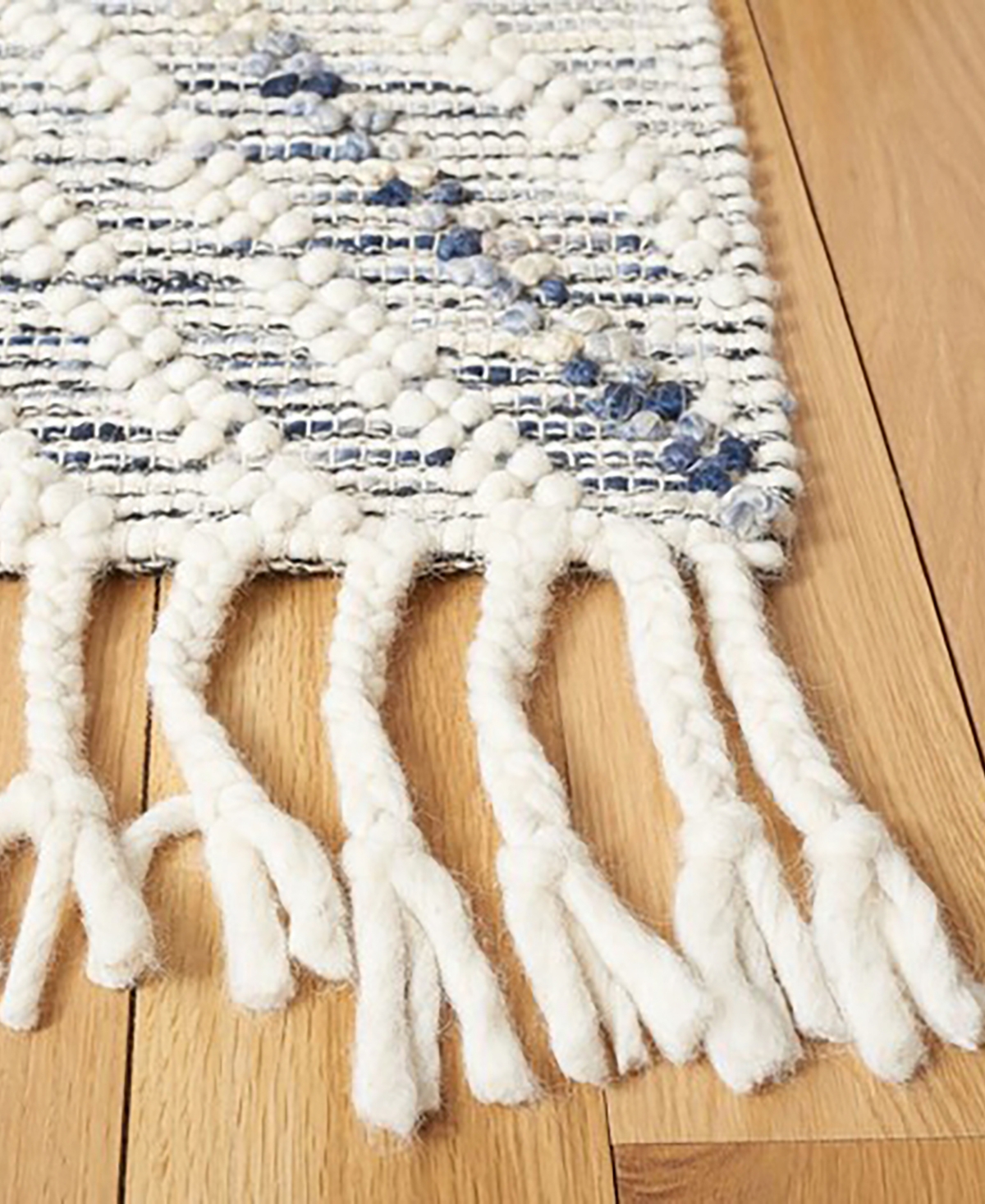 Safavieh Natura 176 NAT176M 4'x6' Area Rug -Blue