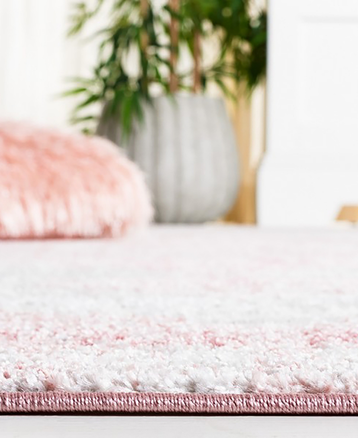 Safavieh Layla LAY104U 2'x8' Area Rug -Gray