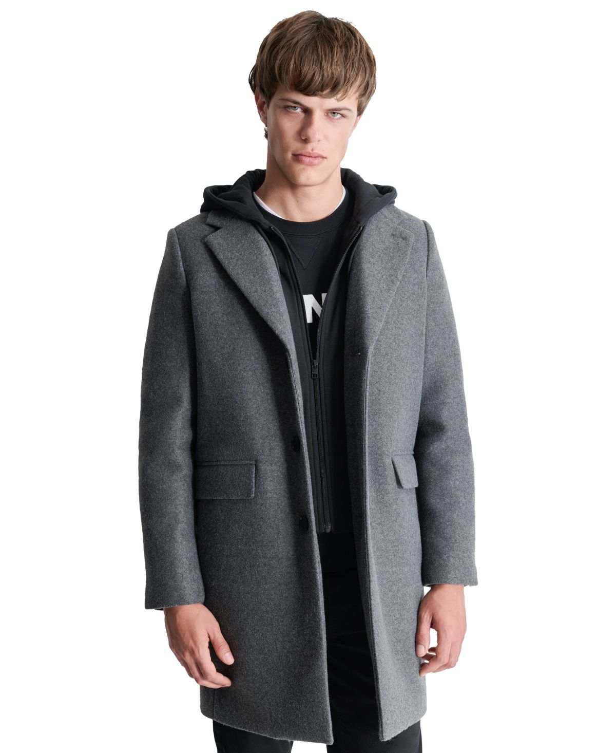 Мужское пальто со съемным капюшоном и вырезами на лацканах