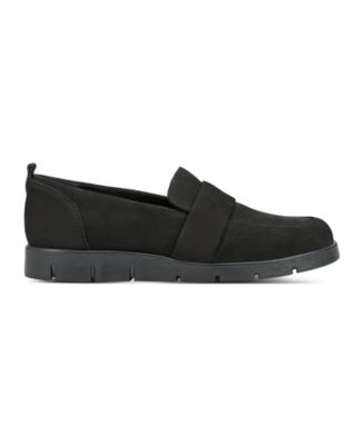 Women's Ramone Casual Slip-On Almond Toe Shoes