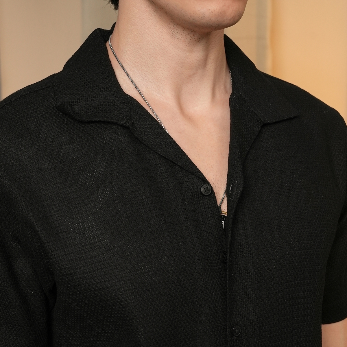 Campus Sutra Men's OnyxSolid Resort Shirt - Black