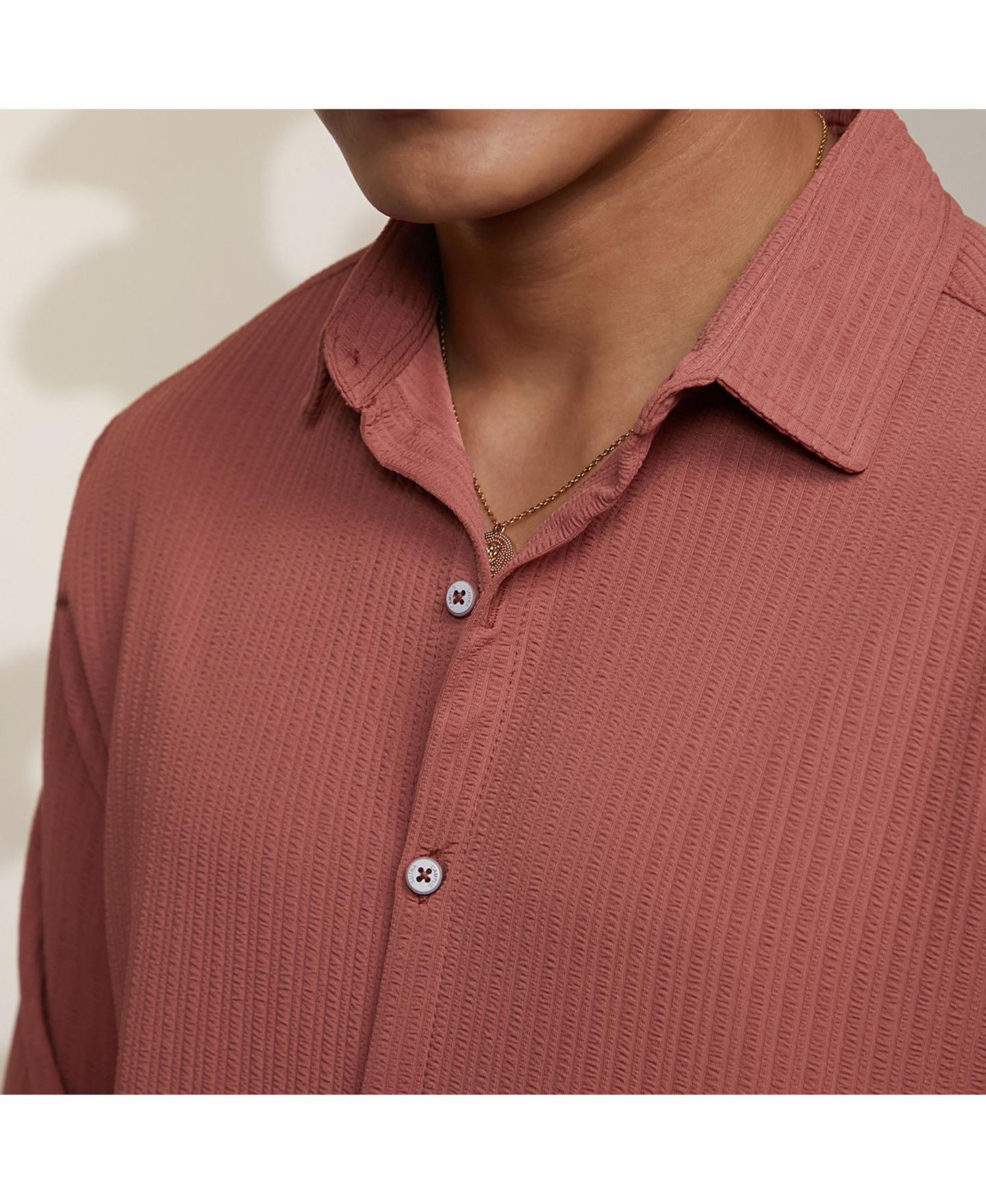 Мужская рубашка Cahoot Campus Sutra Coral Pink Stripe-Creased, цвет: Красный — фото 5