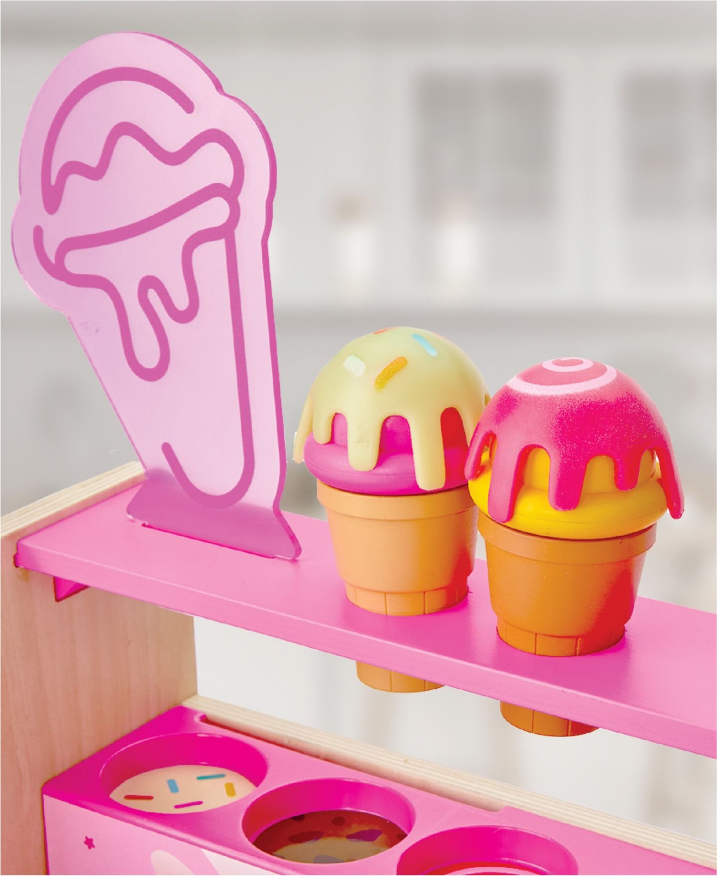 Детский игровой набор Geoffrey's Toy Box Scoop Top Ice Cream Counter Playset — фото 3
