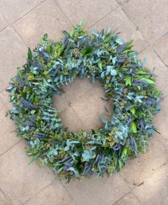 Real Aromatic Wreath Seeded Eucalyptus, Bayleaf, True Blue Eucalyptus and Dried Lavender, 22"