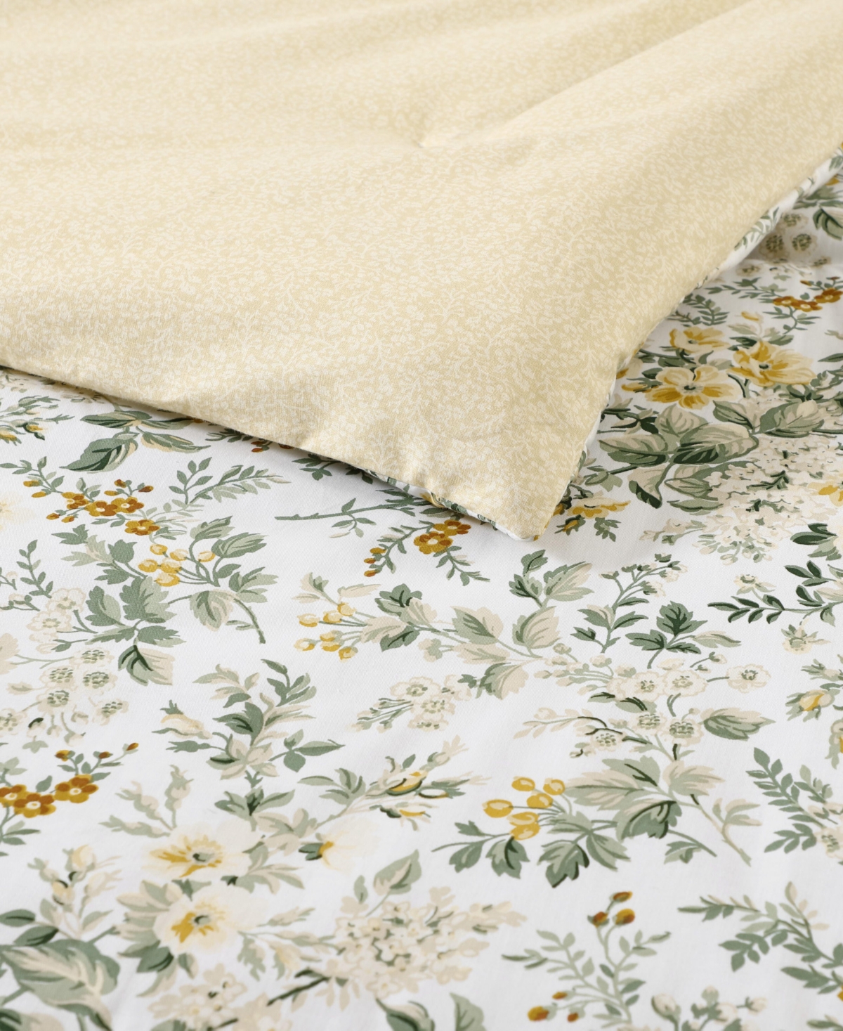 Laura Ashley Country Meadow Reversible 3-pc. Comforter Set, Full/queen In Gold,cream