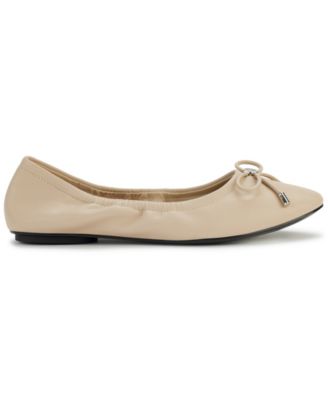 Women's Velma Almond Toe Ballet Flats