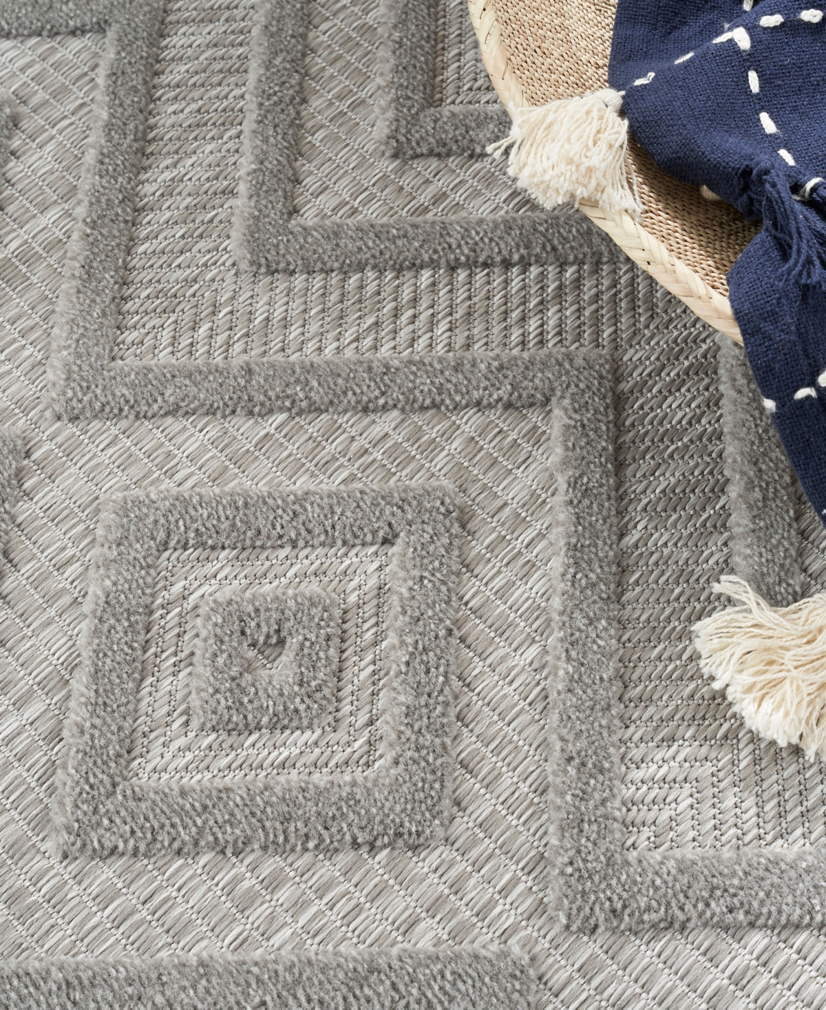 Nourison Home Versatile Nrv01 5'x7' Area Rug In Silver
