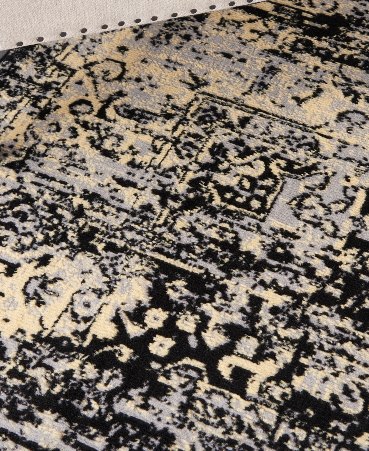Nourison Home Grafix Grf14 7'x10' Area Rug In Black