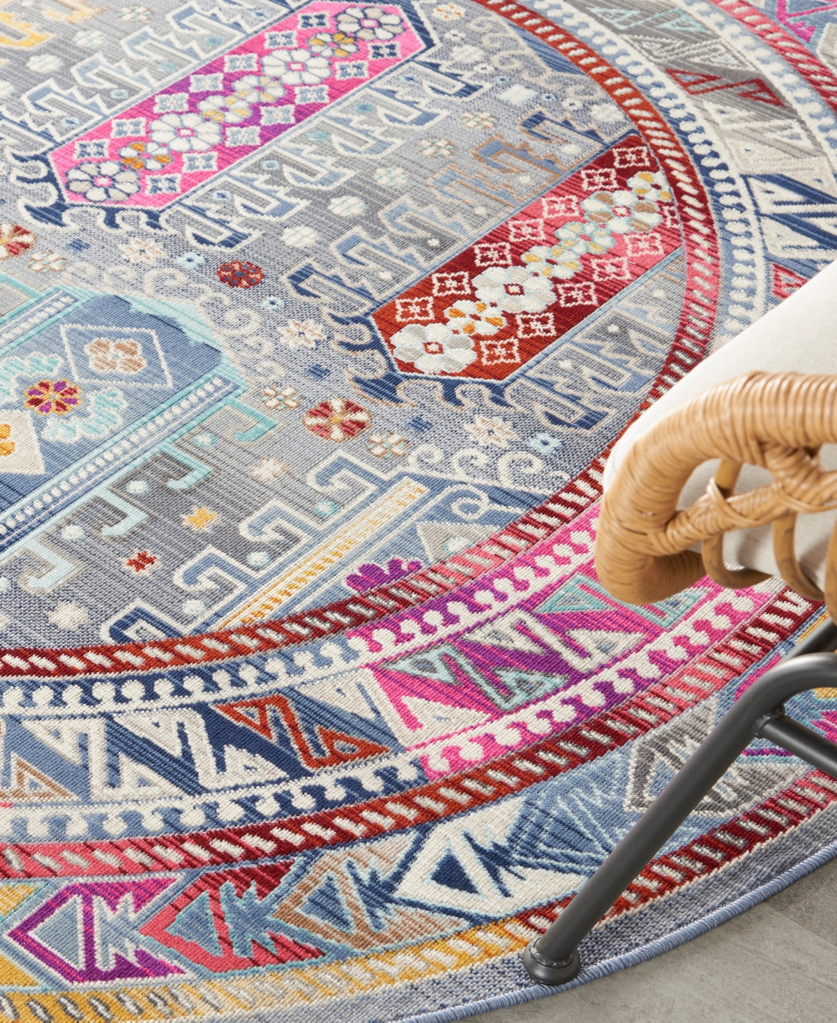 Nourison Home Vintage Kashan Vka06 6'x6' Round Area Rug In Gray,multi