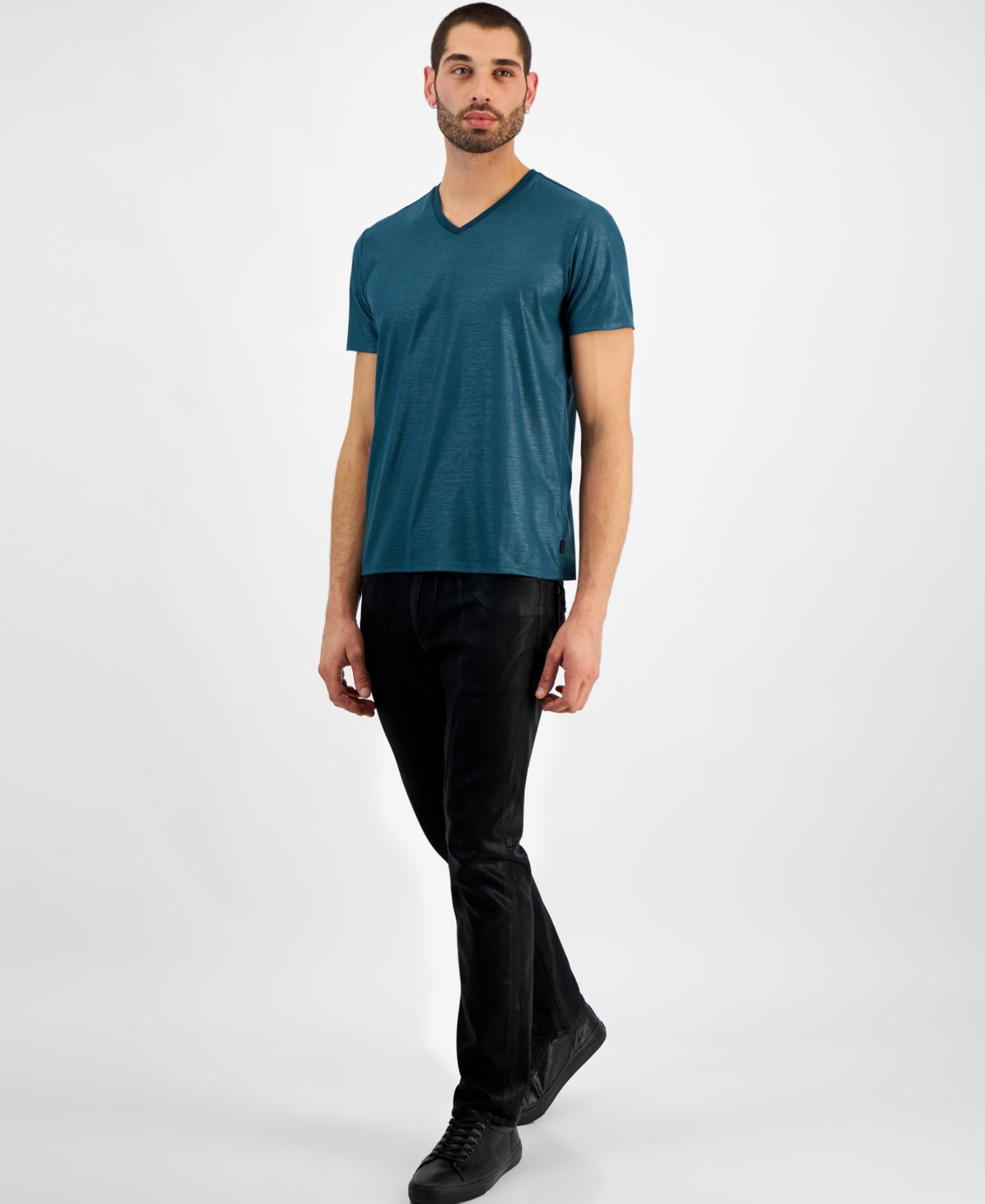 Guess Men's Mason Yoke V-Neck T-shirt