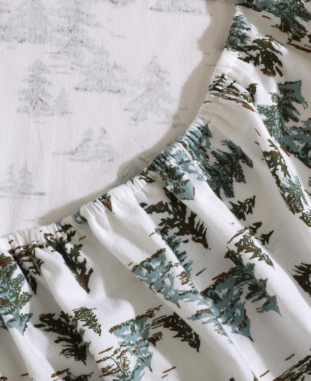 Eddie Bauer Holiday Cotton Flannel 4 Pc. Sheet Set, King In Snowy Pine Trees