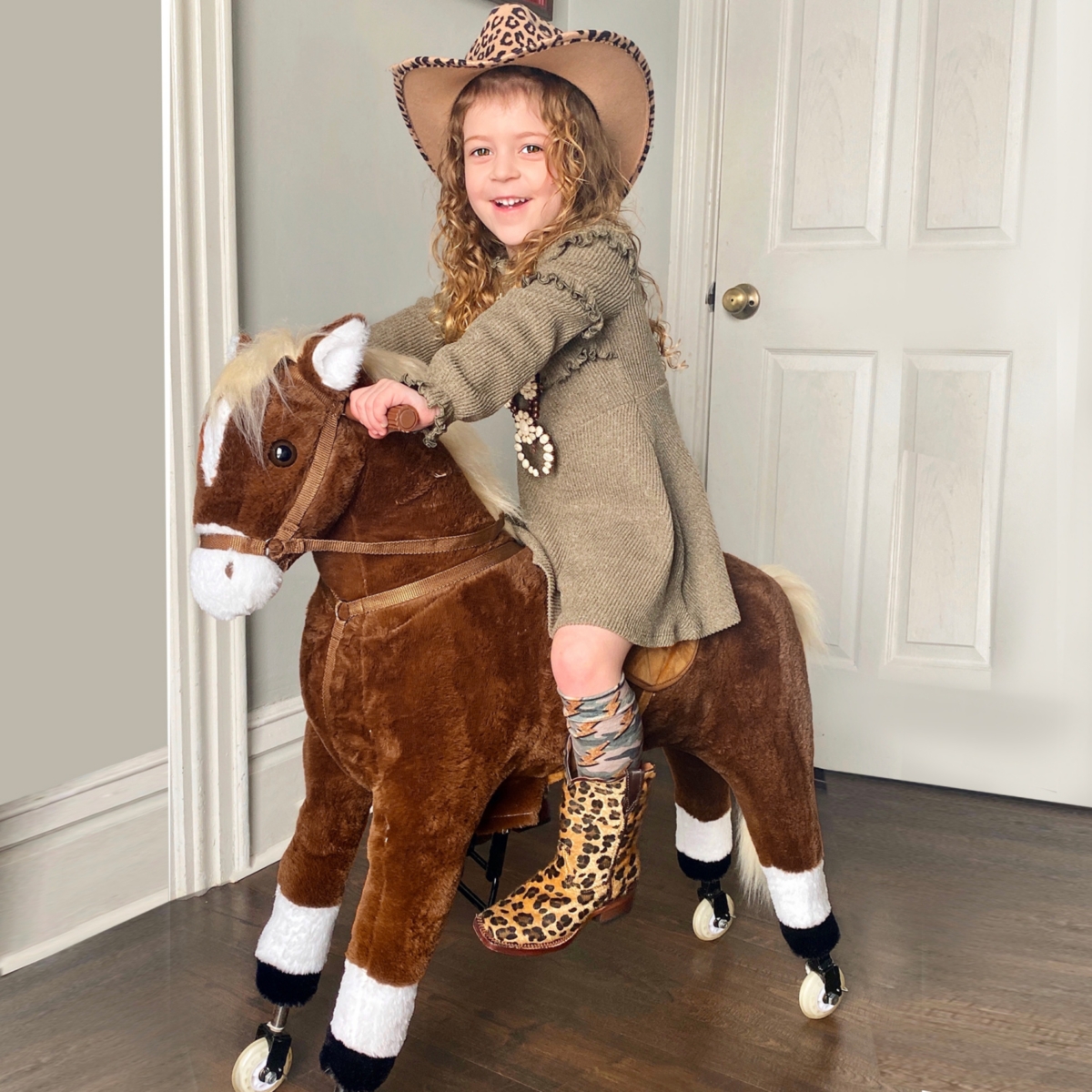 Streamdale Furniture Kids Ride-on Walking Horse with Easy Rolling Wheels, Soft Huggable Body, & a Large Size for Kids 5-16 Years