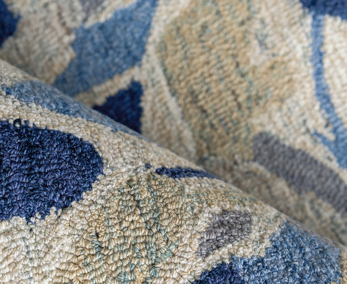 Exquisite Rugs Botanica 6810 Area Rug, 5' X 8' In Navy,ivory