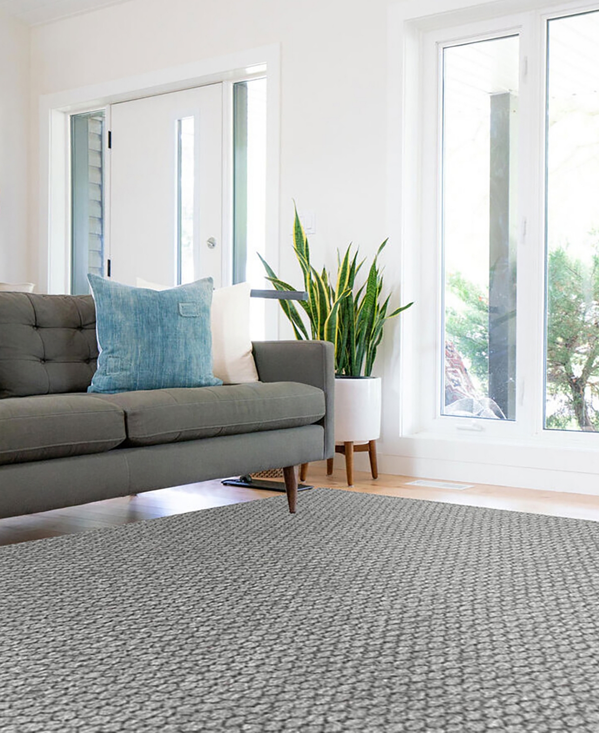 Capel Worthington 0209 2'x8' Runner Area Rug In Silver