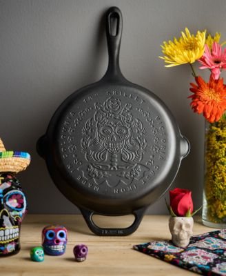 Cast Iron 10" Skillet with Helper Handle