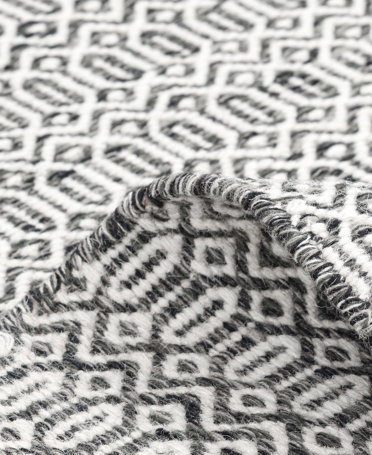 Timeless Rug Designs Chatham S8018 3'x5' Area Rug In Gray