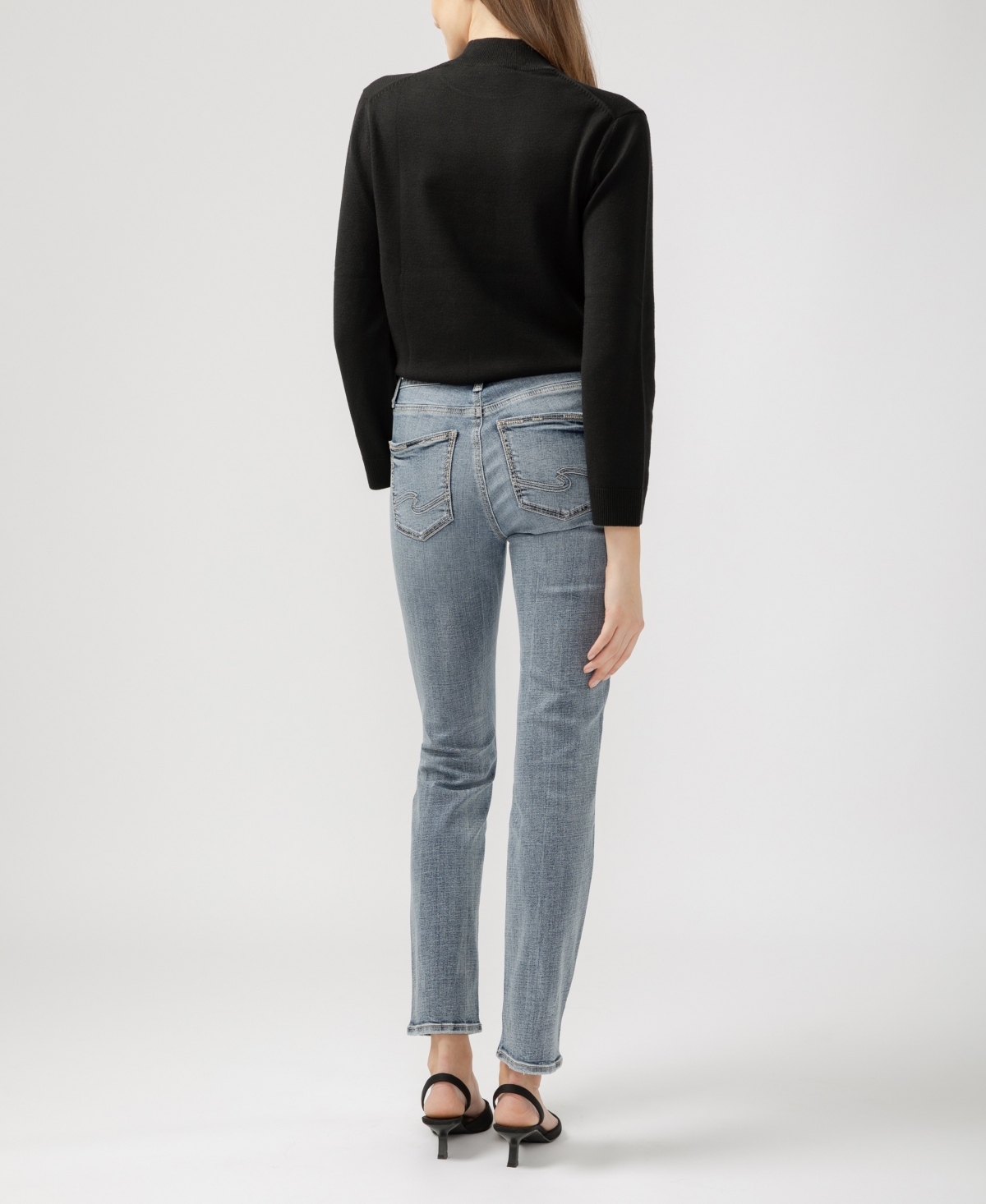 Silver Jeans Co. Women's Avery High Rise Curvy Fit Straight Jeans