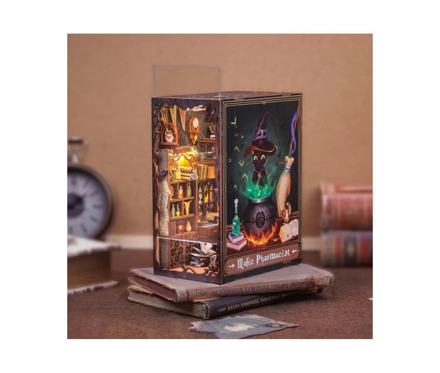Детские конструкторы Cutebee Magic Pharmacist LED Light Book Nook Kit, 282-Piece Building Set, Ages 14+, цвет: Коричневый — фото 3