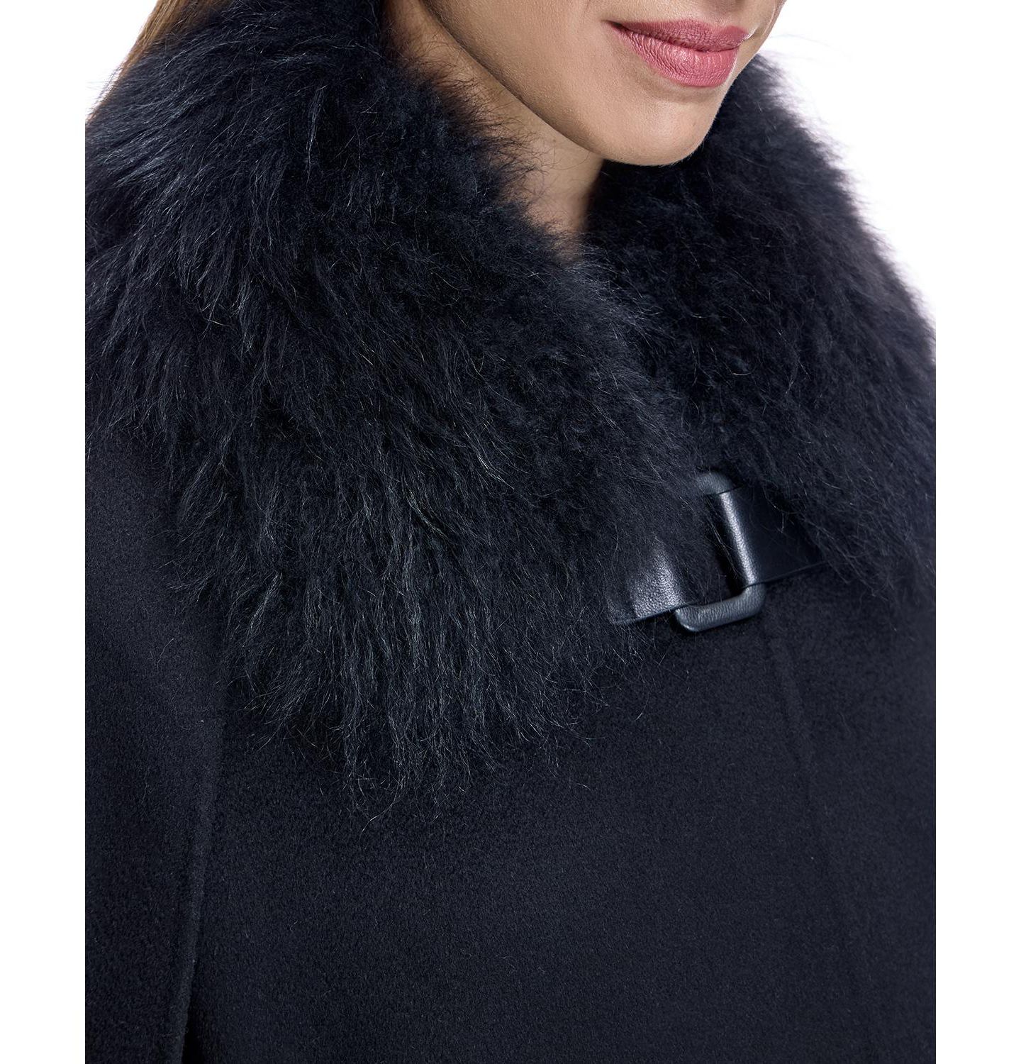 Женская накидка Julia & Stella By Maximilian Cashmere Cape with Buckle Detail, цвет: Чёрный — фото 6