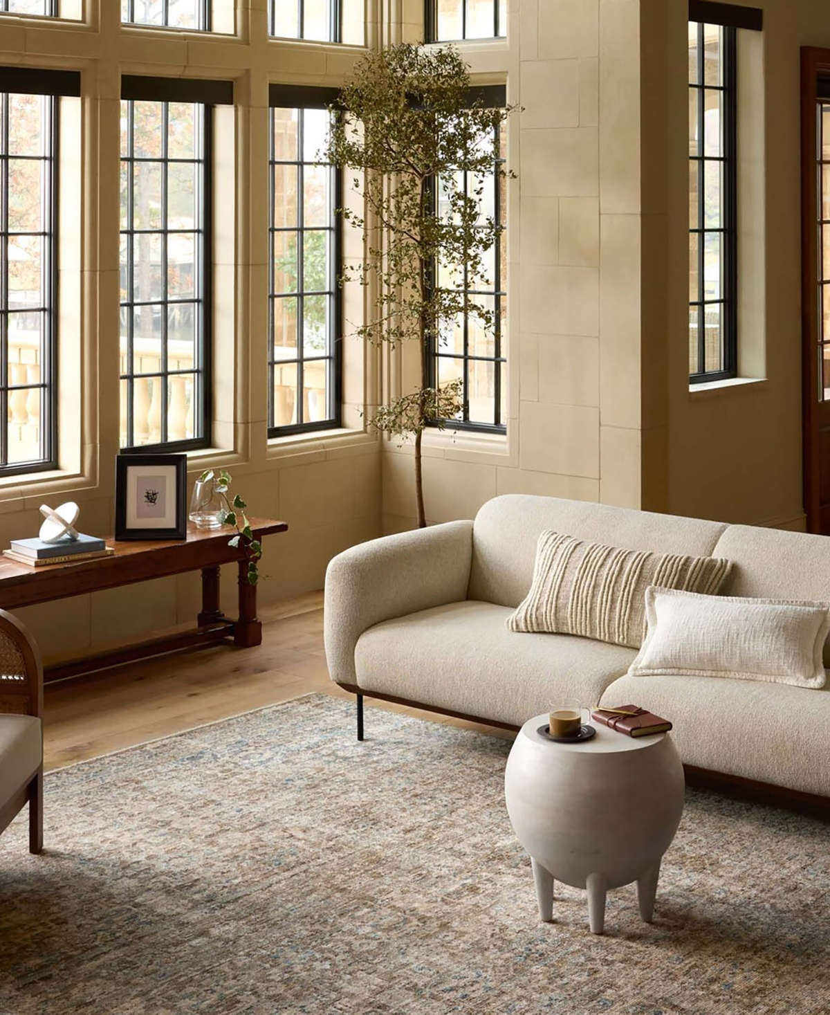 Loloi Heritage Her-05 2'x3' Area Rug -Earth
