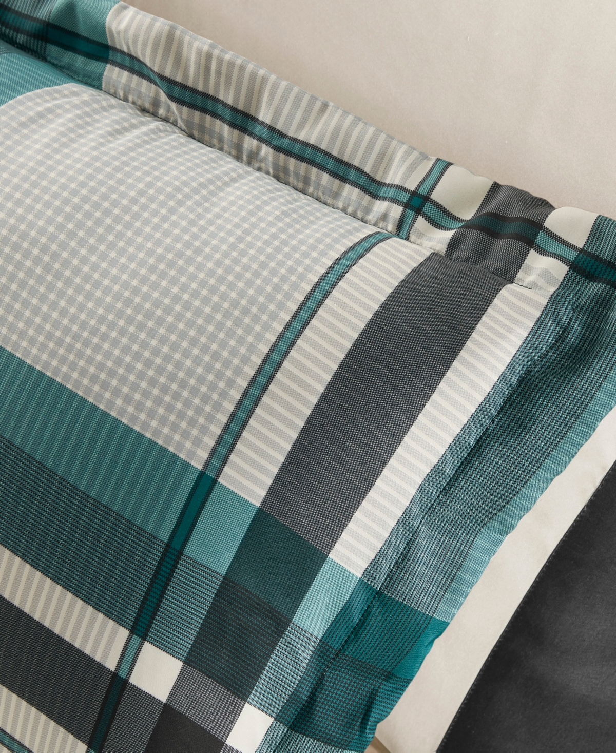 Intelligent Design Robbie 9-pc. Comforter Set, Queen In Teal,black