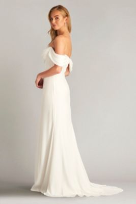 Women's Amishta Off-The-Shoulder Crepe Gown