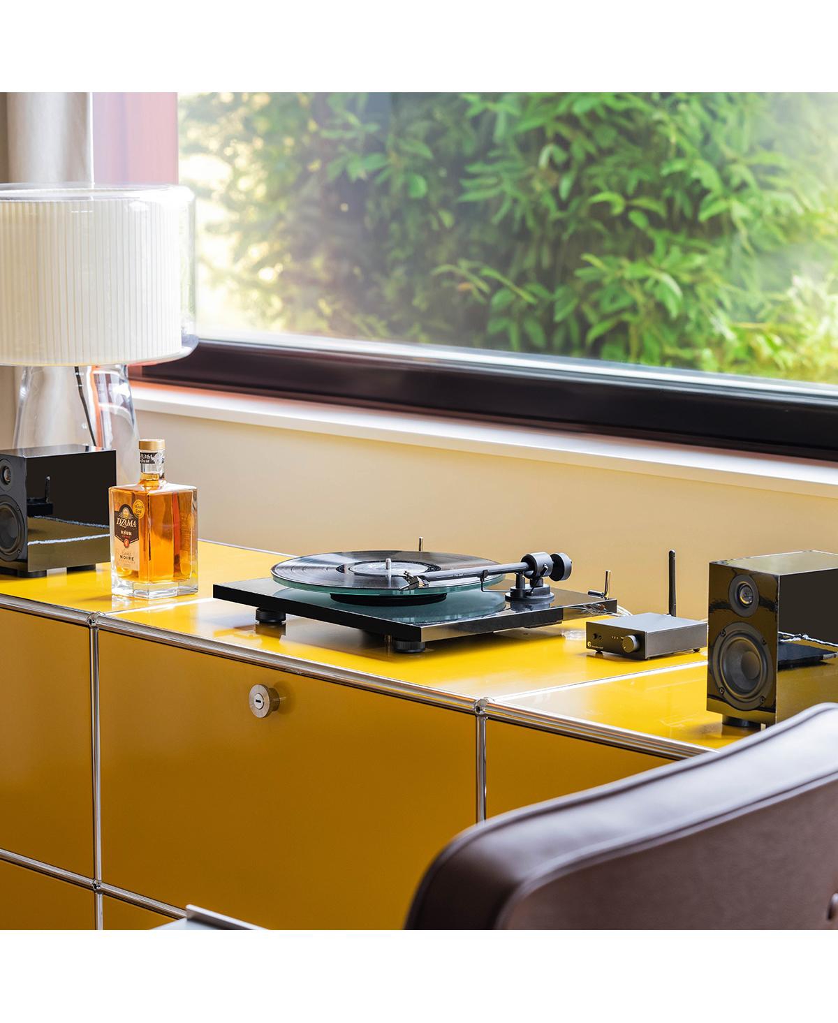 Pro-Ject T1 Evo Turntable with Ortofon Om Cartridge