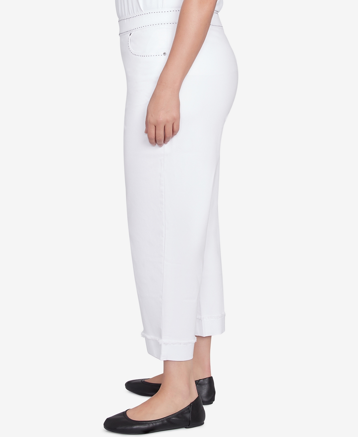 Alfred Dunner Plus Size Wild At Heart Floral Embroidered Cuffed Ankle Jean In White